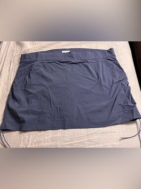 Size 3x- Columbia skort in blue - great condition